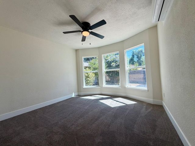 1824 E Acacia St, Stockton, CA 95205