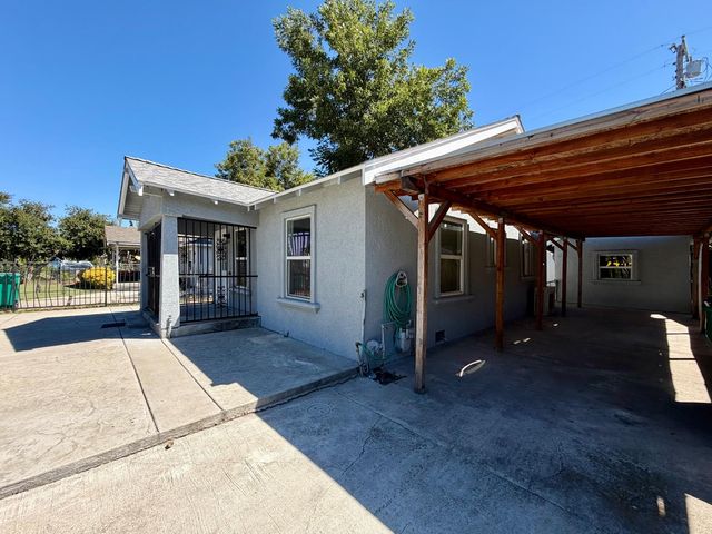 1824 E Acacia St, Stockton, CA 95205