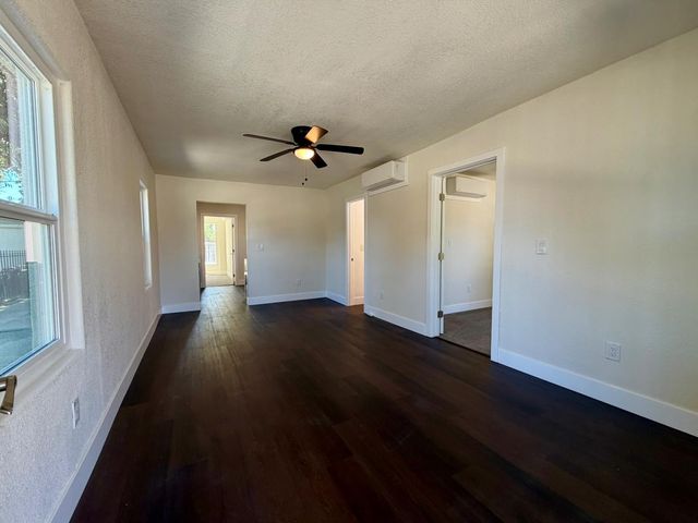 1824 E Acacia St, Stockton, CA 95205