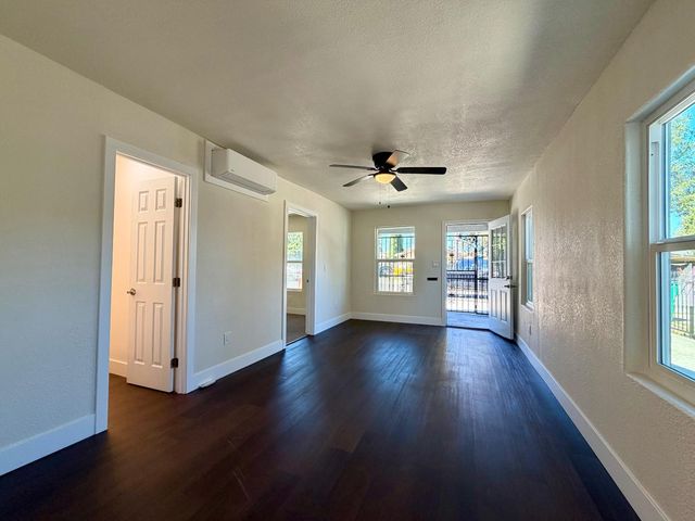 1824 E Acacia St, Stockton, CA 95205