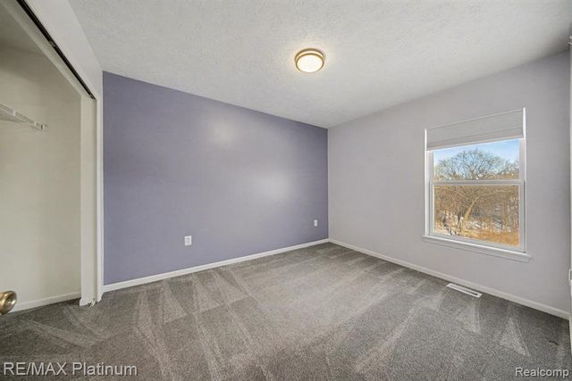 2643 Kerria Drive, Howell, MI 48855