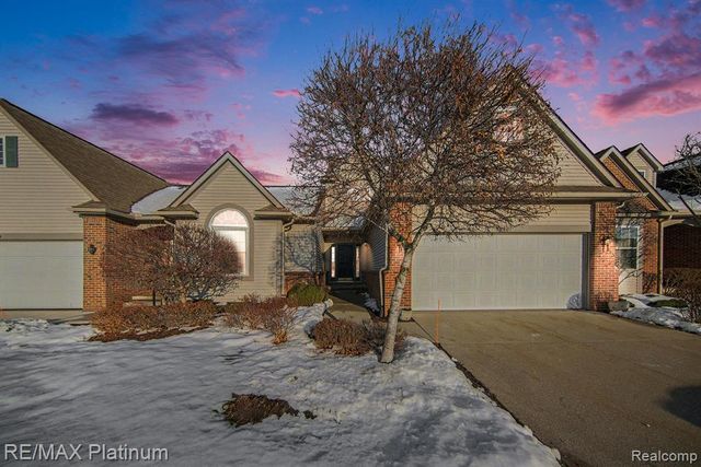 2643 Kerria Drive, Howell, MI 48855