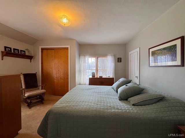 308 W Ayer Street, Ironwood, MI 49938