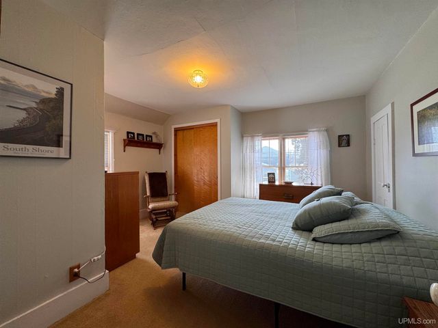 308 W Ayer Street, Ironwood, MI 49938