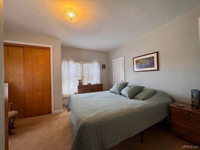 308 W Ayer Street, Ironwood, MI 49938