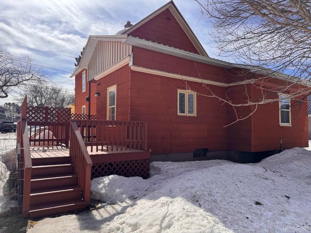 308 W Ayer Street, Ironwood, MI 49938