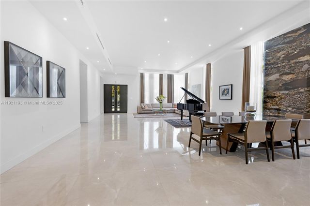 2420 SW 24th St, Miami, FL 33145