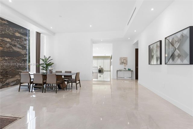 2420 SW 24th St, Miami, FL 33145