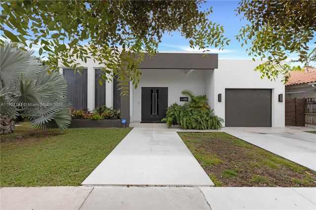 2420 SW 24th St, Miami, FL 33145