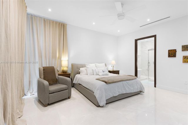 2420 SW 24th St, Miami, FL 33145