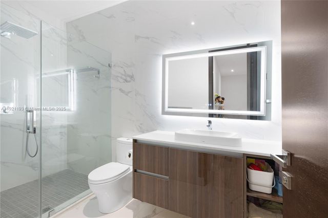 2420 SW 24th St, Miami, FL 33145