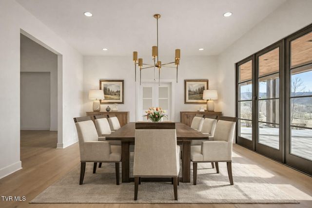 18213 Old Jonesboro Road, Abingdon, VA 24211