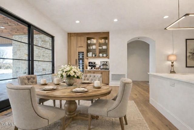 18213 Old Jonesboro Road, Abingdon, VA 24211