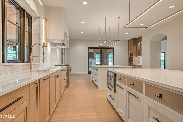 18213 Old Jonesboro Road, Abingdon, VA 24211