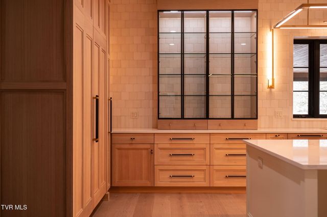 18213 Old Jonesboro Road, Abingdon, VA 24211