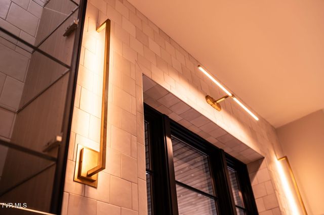 18213 Old Jonesboro Road, Abingdon, VA 24211