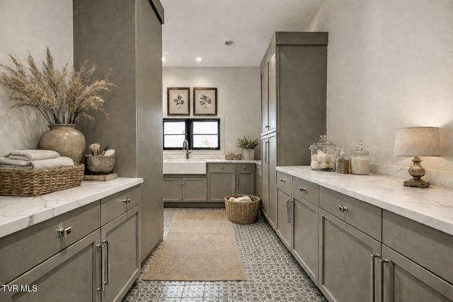 18213 Old Jonesboro Road, Abingdon, VA 24211