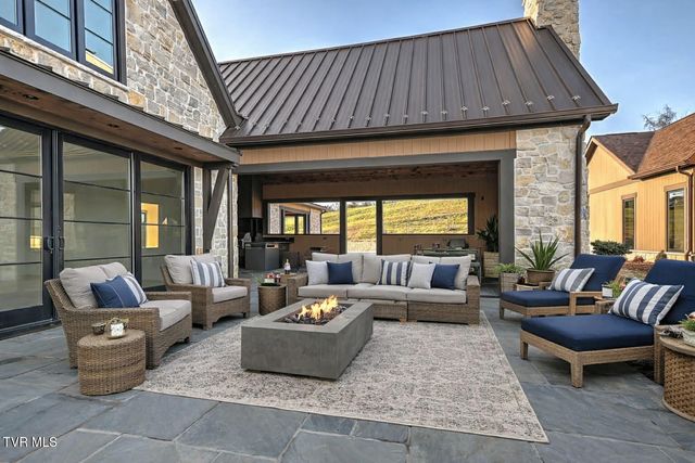 18213 Old Jonesboro Road, Abingdon, VA 24211