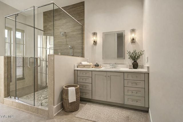 18213 Old Jonesboro Road, Abingdon, VA 24211