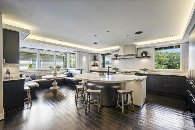 423 S Summit Avenue, Charlotte, NC 28208