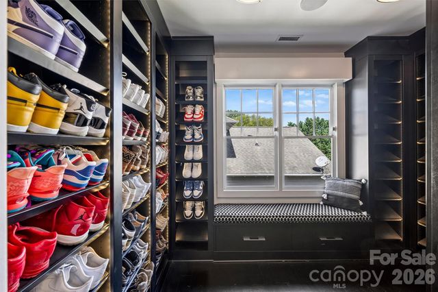 423 S Summit Avenue, Charlotte, NC 28208