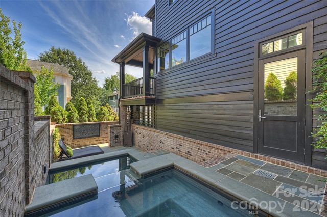 423 S Summit Avenue, Charlotte, NC 28208