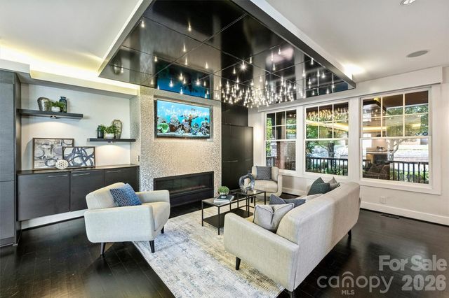 423 S Summit Avenue, Charlotte, NC 28208