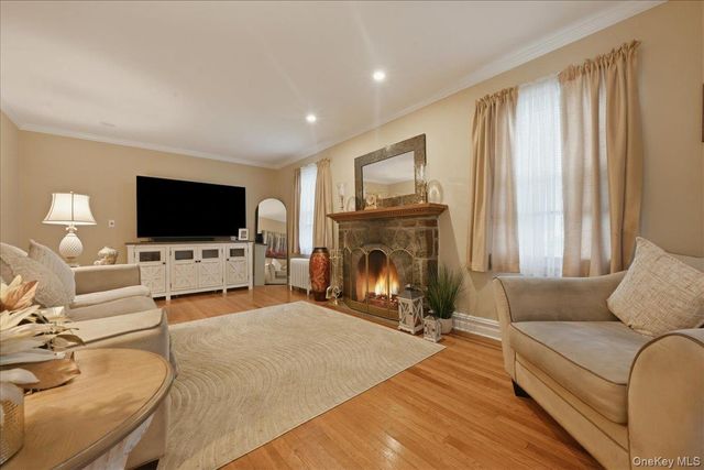 179 Locust Street, Floral Park, NY 11001
