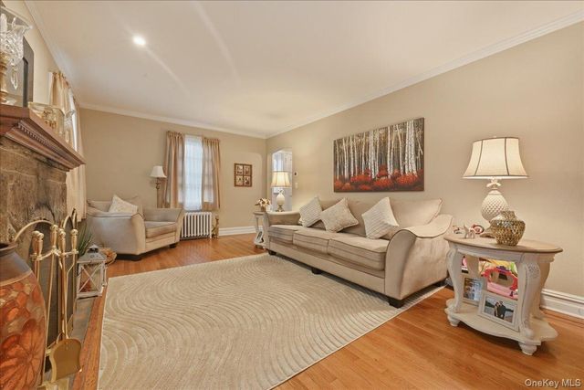 179 Locust Street, Floral Park, NY 11001