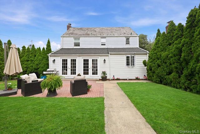 179 Locust Street, Floral Park, NY 11001