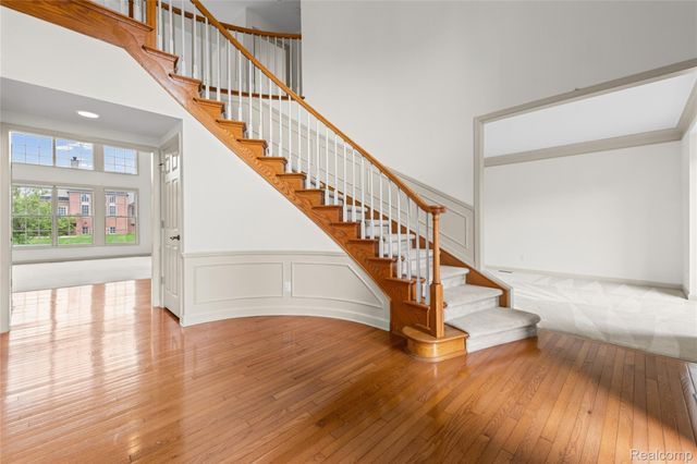 1885 Wyngate Drive, Troy, MI 48098