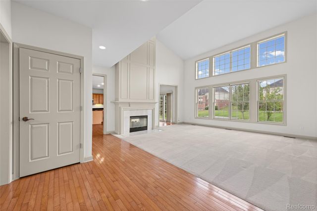 1885 Wyngate Drive, Troy, MI 48098