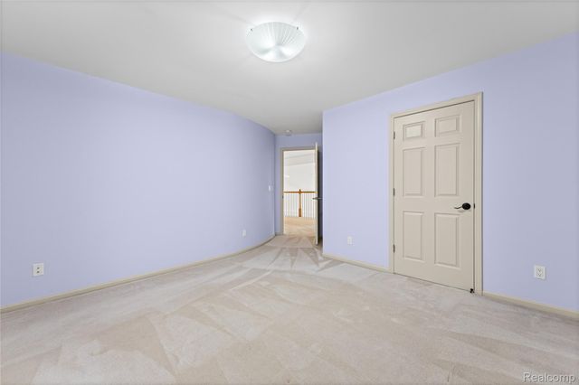 1885 Wyngate Drive, Troy, MI 48098