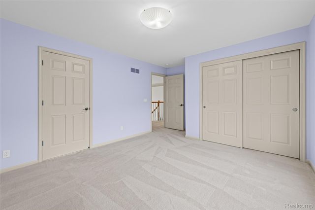 1885 Wyngate Drive, Troy, MI 48098