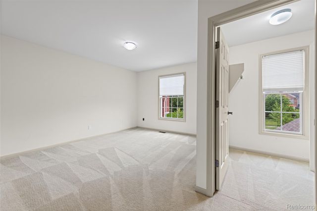1885 Wyngate Drive, Troy, MI 48098