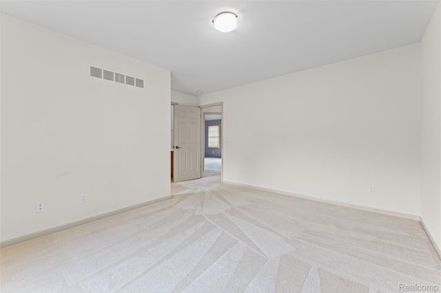 1885 Wyngate Drive, Troy, MI 48098