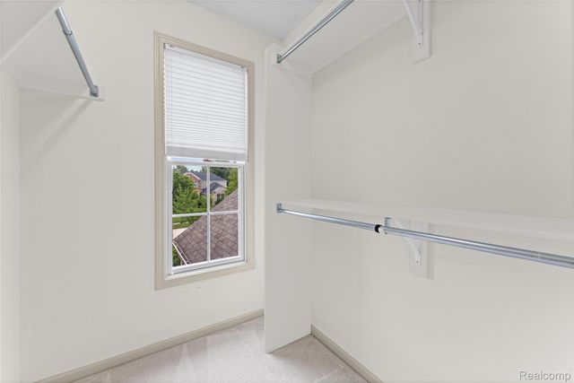 1885 Wyngate Drive, Troy, MI 48098