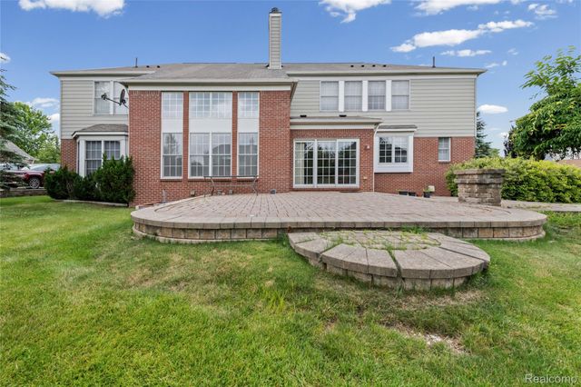 1885 Wyngate Drive, Troy, MI 48098