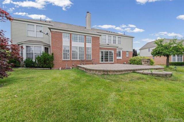 1885 Wyngate Drive, Troy, MI 48098