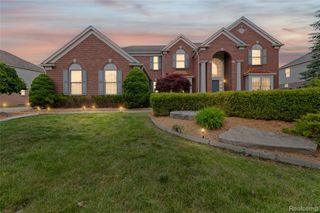 1885 Wyngate Drive, Troy, MI 48098