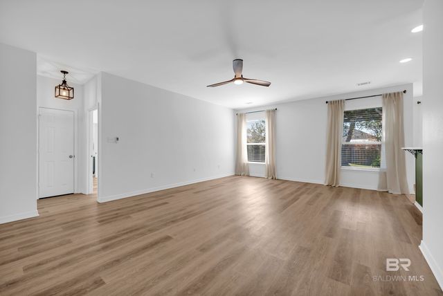 1228 Pencarro Boulevard, Foley, AL 36535