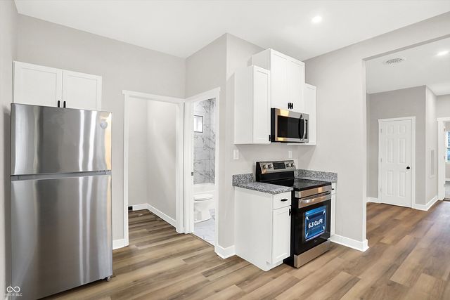 853 N 12th Street, Elwood, IN 46036