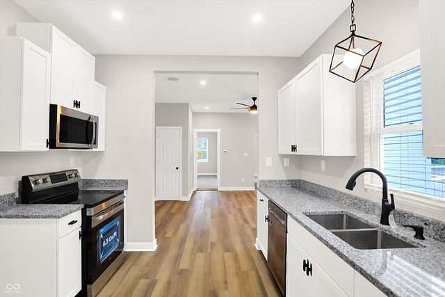 853 N 12th Street, Elwood, IN 46036