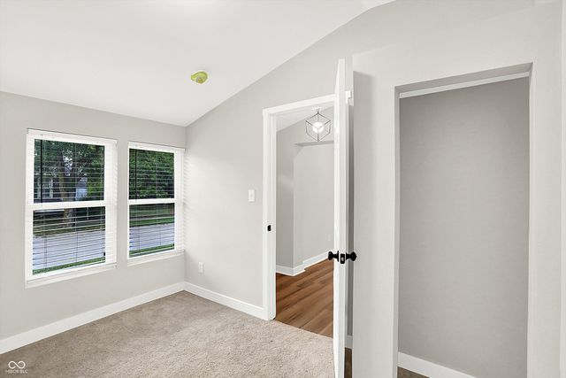 853 N 12th Street, Elwood, IN 46036