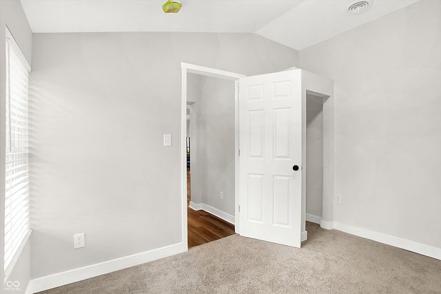 853 N 12th Street, Elwood, IN 46036