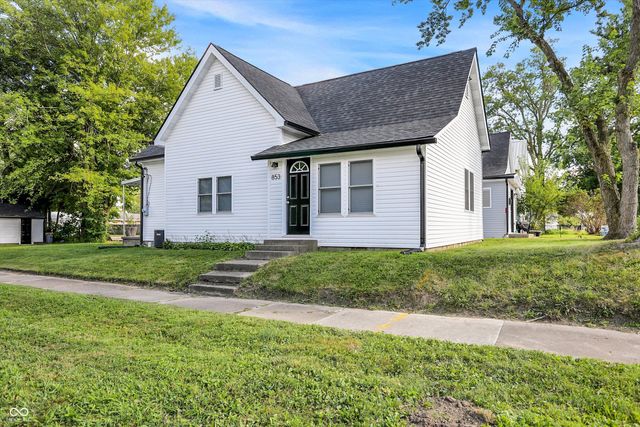 853 N 12th Street, Elwood, IN 46036