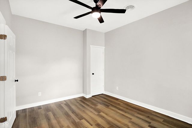 853 N 12th Street, Elwood, IN 46036