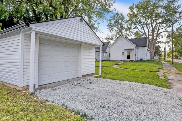 853 N 12th Street, Elwood, IN 46036