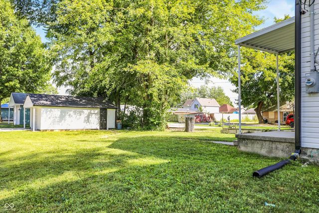 853 N 12th Street, Elwood, IN 46036