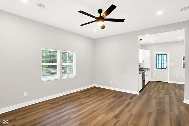 853 N 12th Street, Elwood, IN 46036